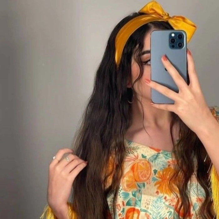 aesthetic girl dp for whatsapp