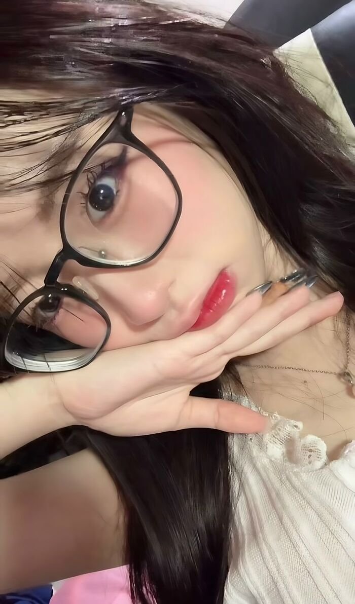 aethetics cute girl pic ins hd