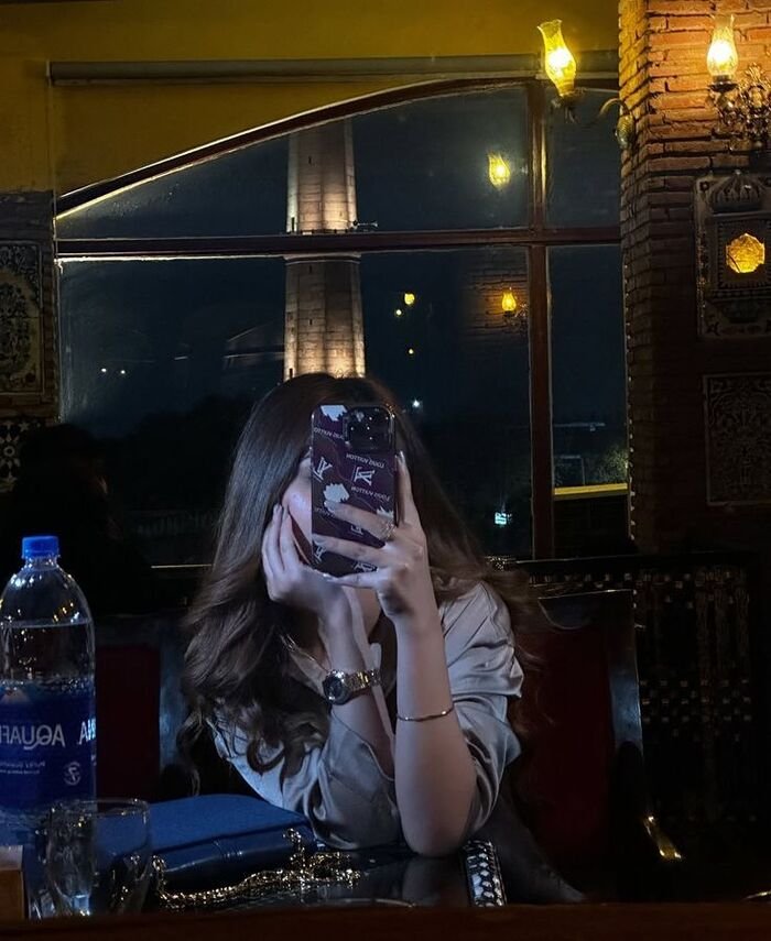 aethetics image hidden face dp girls hd