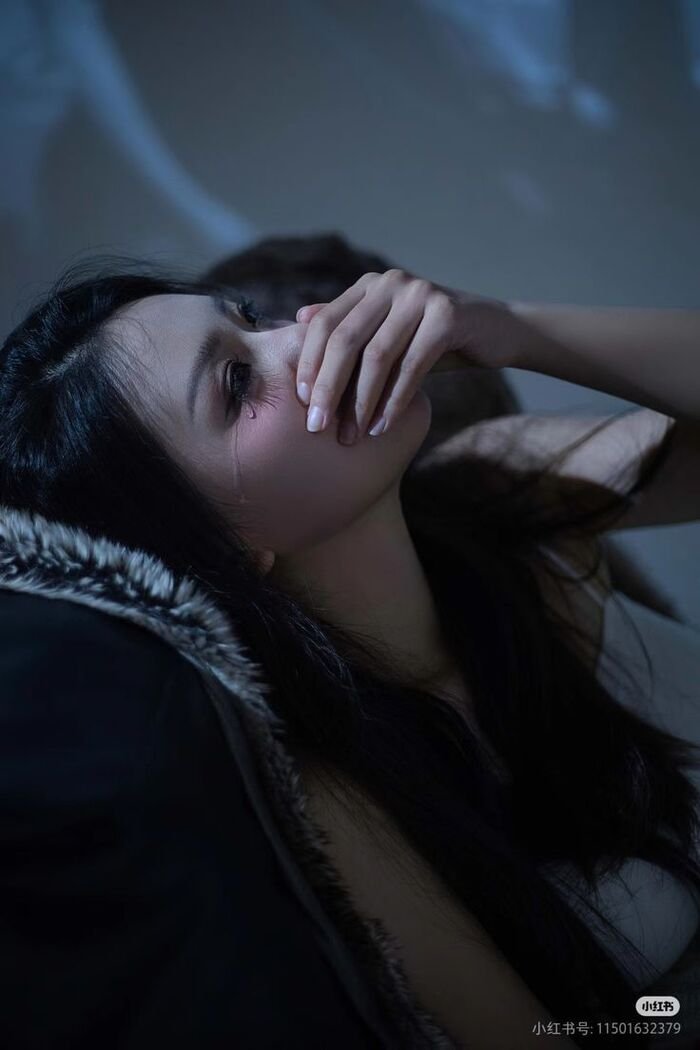 alone sad cry girl dp aethetics full hd