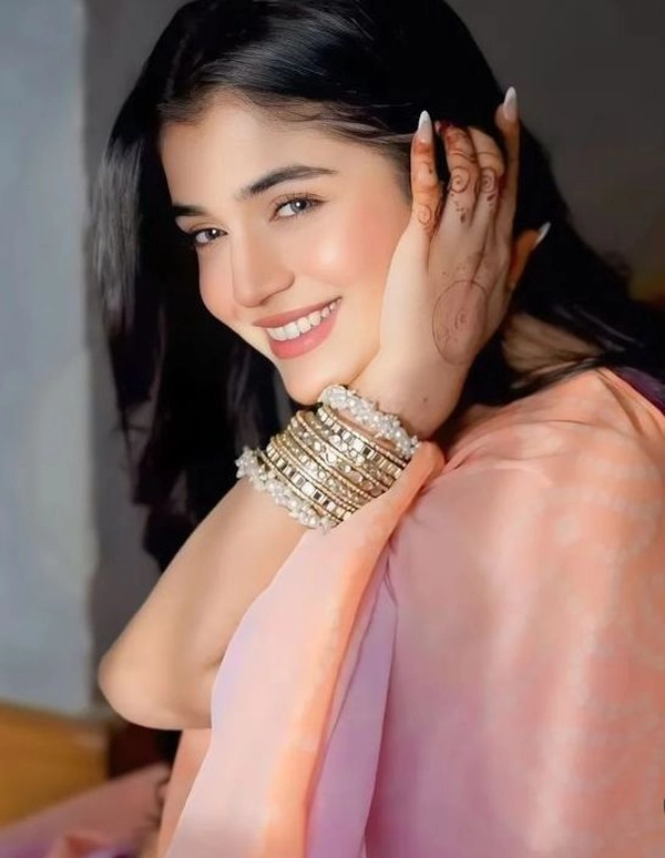 attitude stylish girl dp