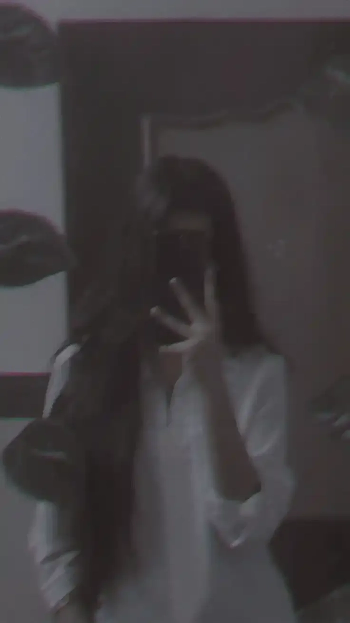 beautiful girl hidden face dp