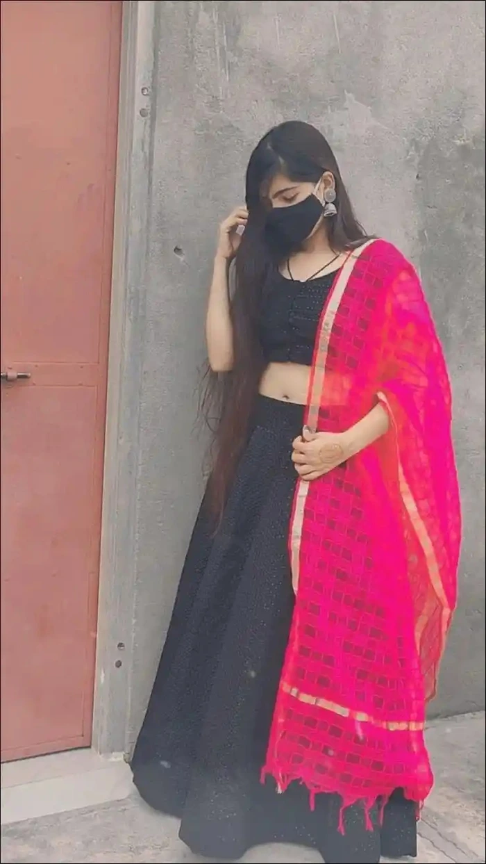 beautiful girl profile pic for insta