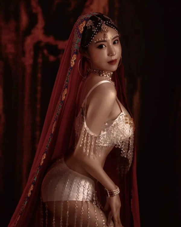 beautiful instagram dp girl