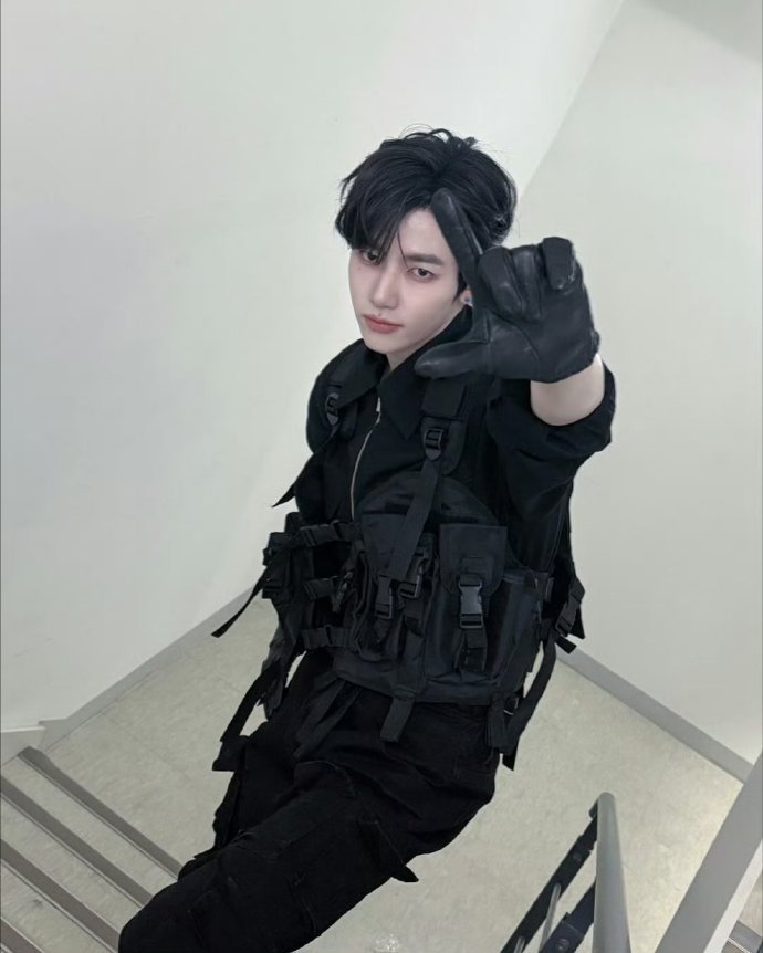 boy profile dp black