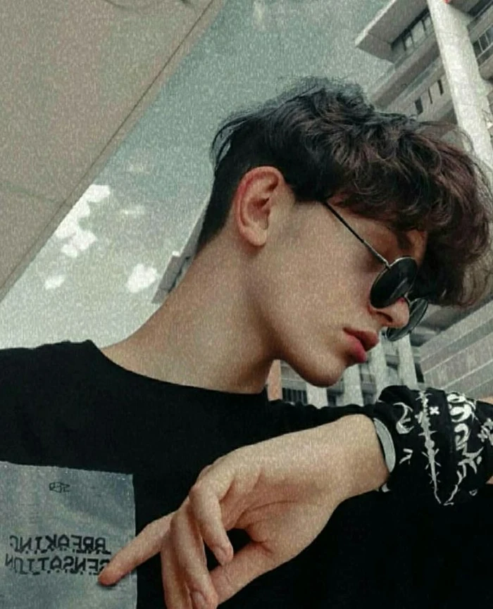 boys dp attitude pose instagram style