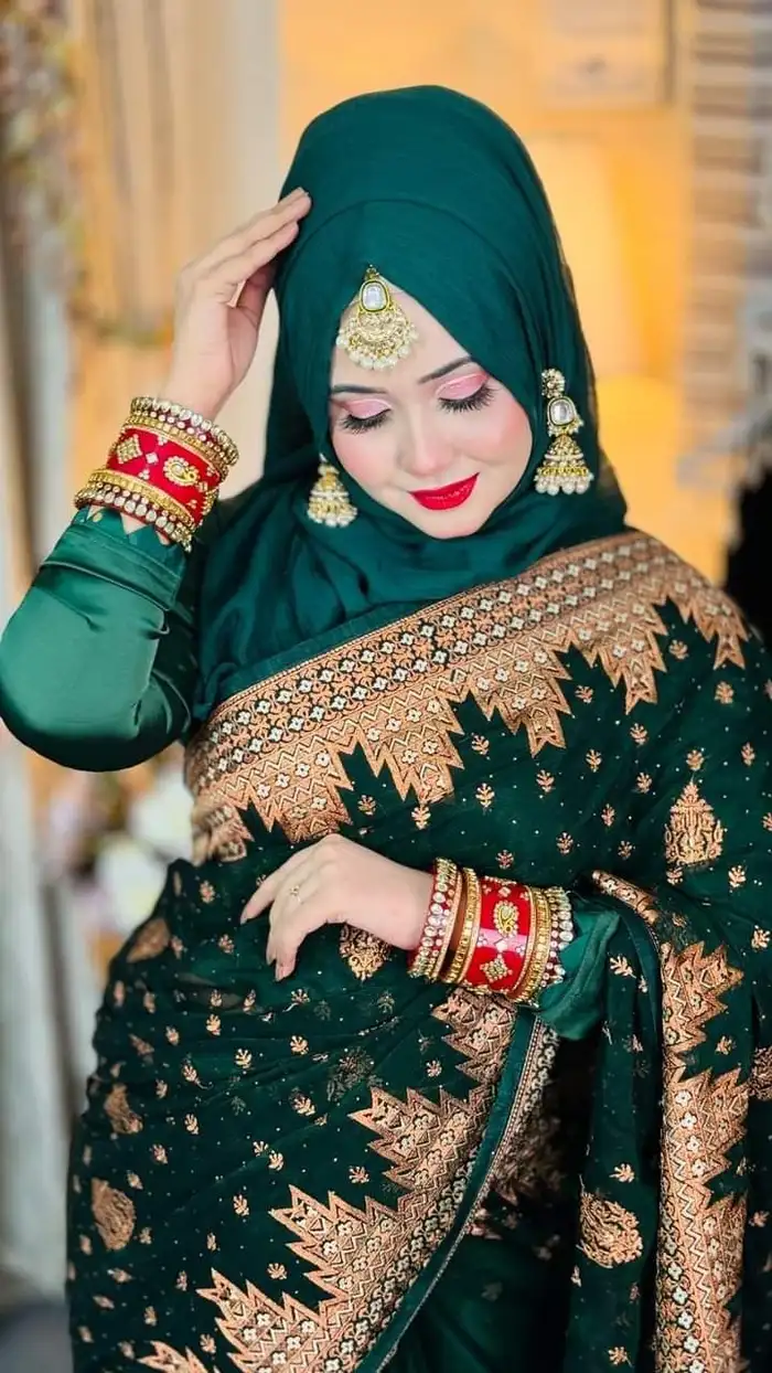 creative muslim girl dp