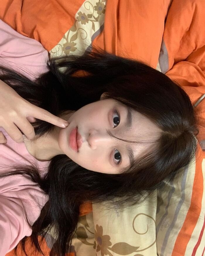 cute girl pic aethetics full hd