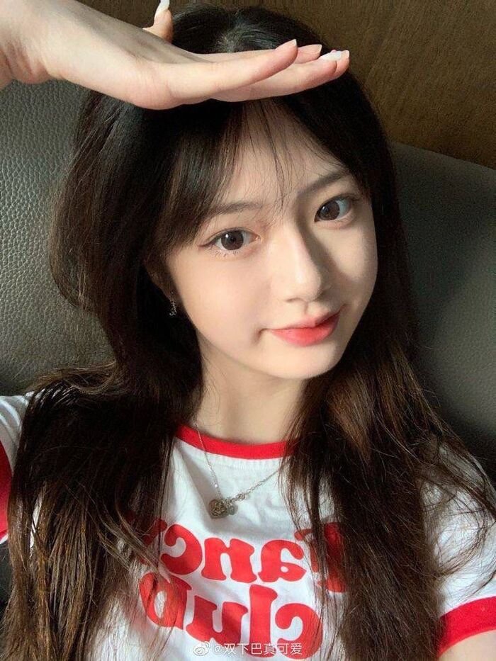 cute girl pic aethetics