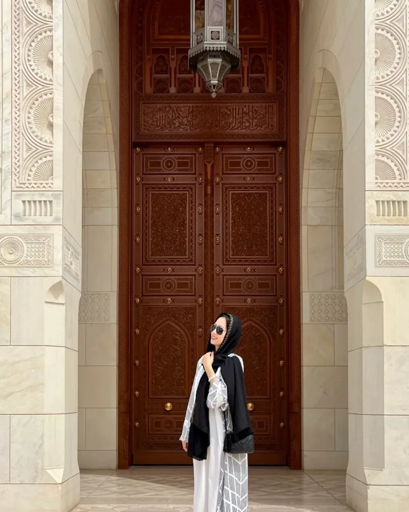 cute real girl profile pic