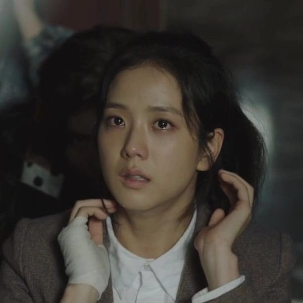 dp crying girl sad