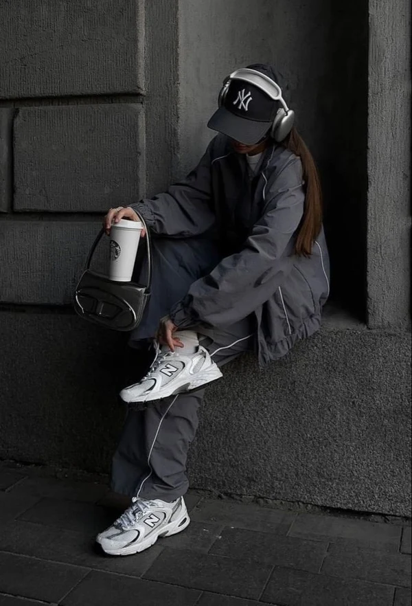 dp girl street style look