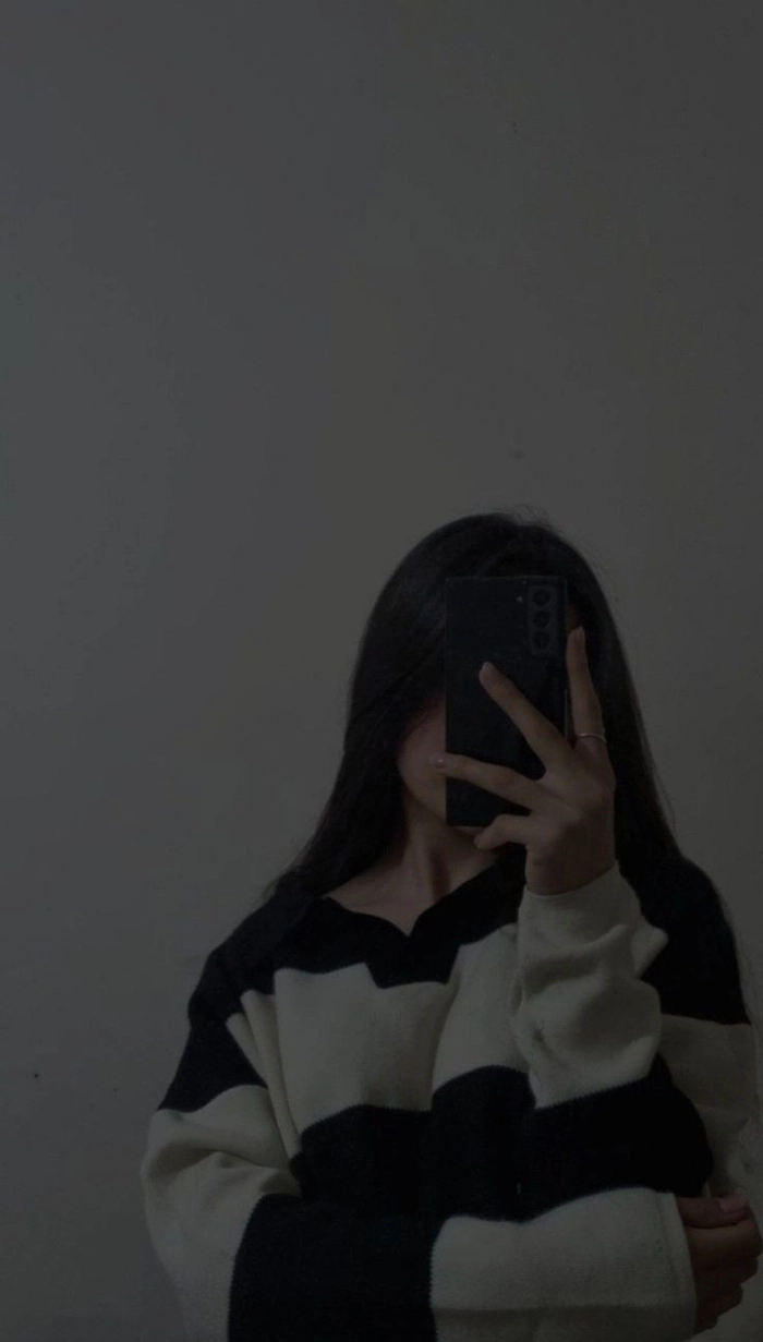dp girl with long hair hidden face