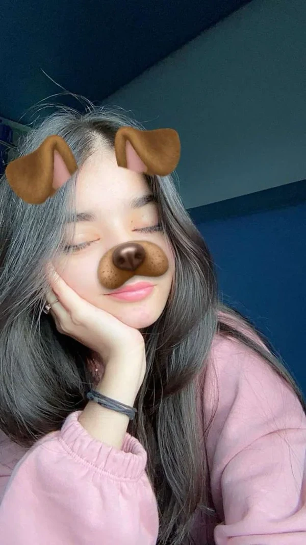 fantastic simple girl dp for instagram