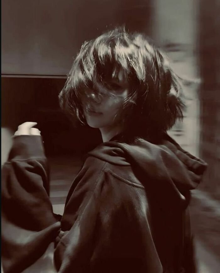 full hd sad dp for instagram black and white