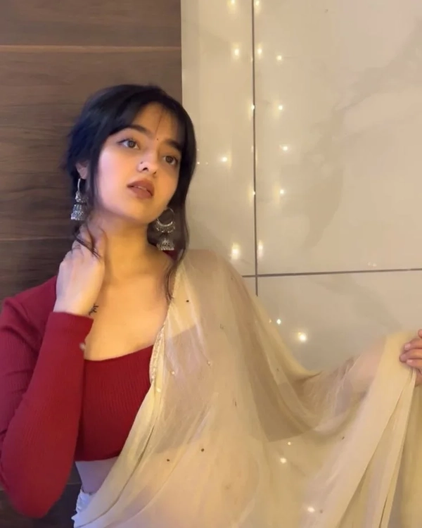 funny simple girl dp for instagram