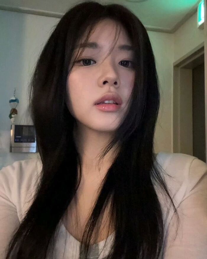 girl photo simple aethetics hot image full hd