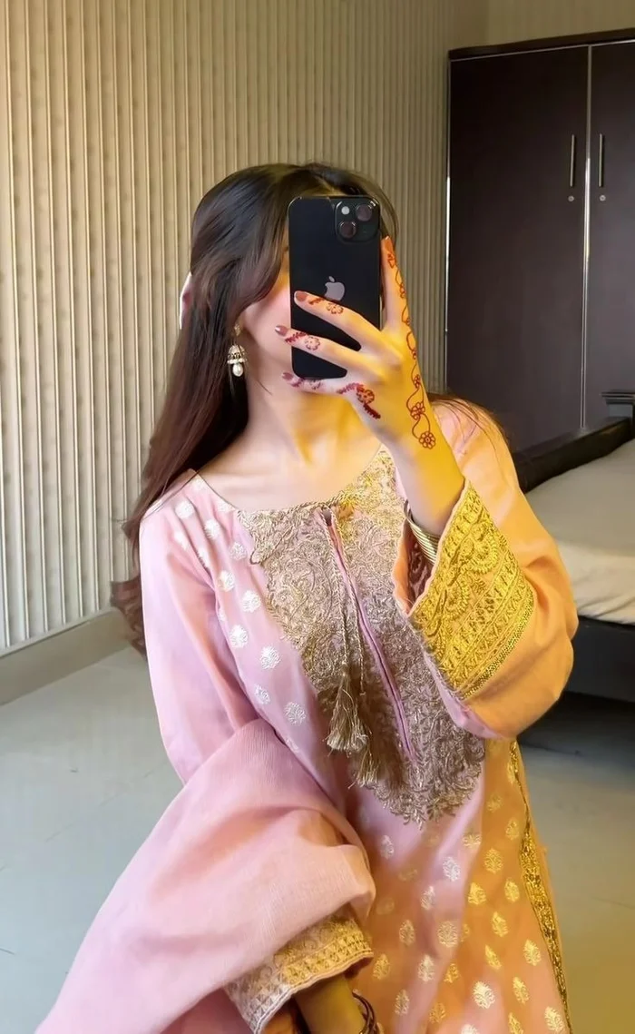 hidden face girl profile pic for insta