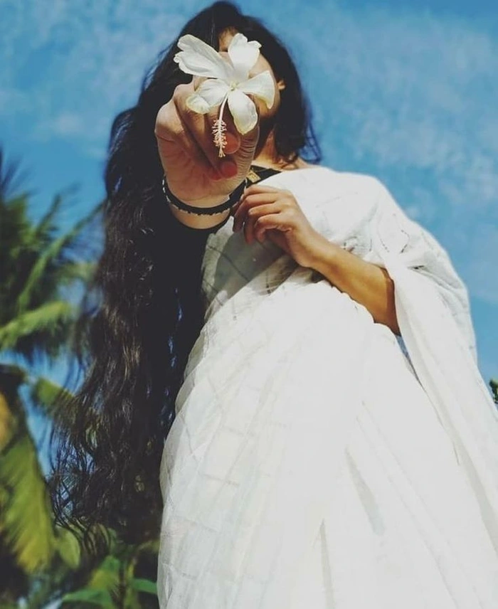 instagram dp standing pose