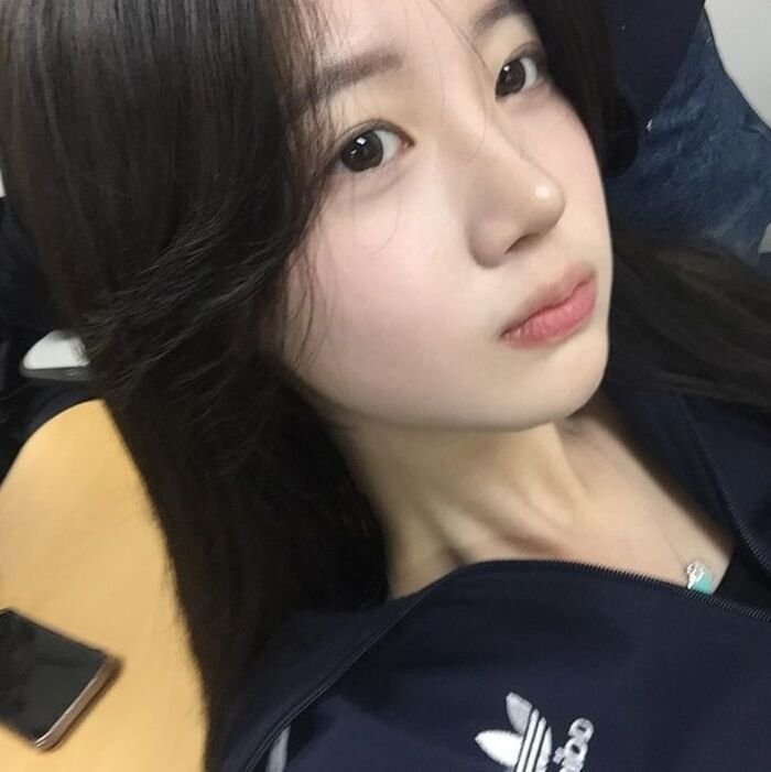 korea girl photo simple aethetics image full hd