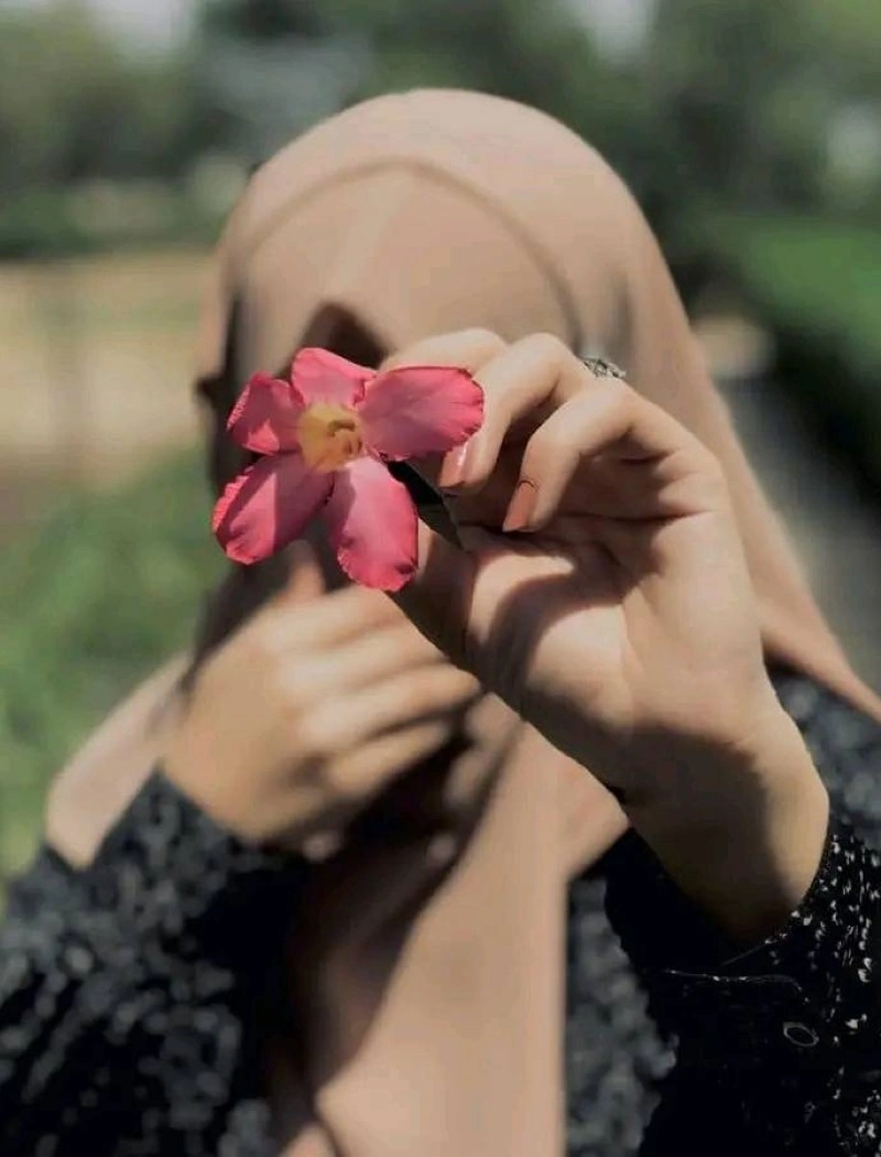 modern girls whatsapp dp