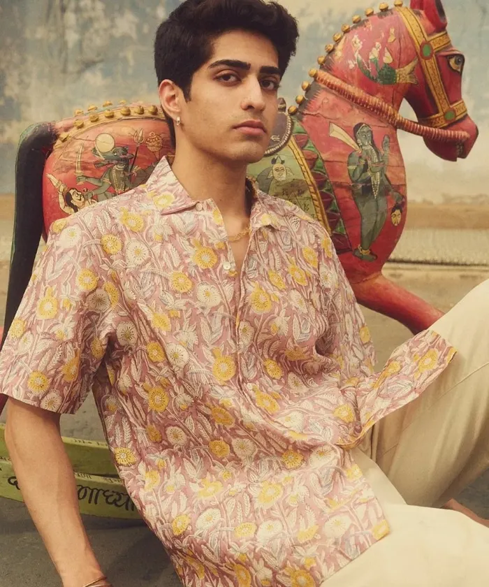 modern whatsapp dp photo