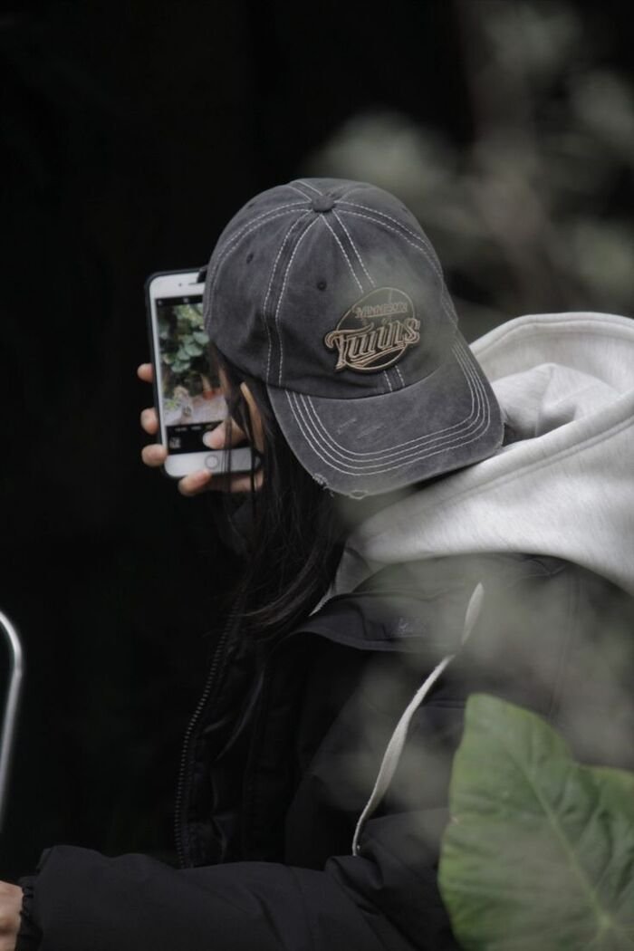 pinterest alone dp aethetics hd