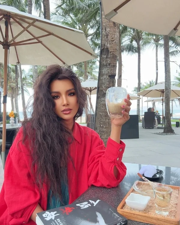 popular instagram dp girl