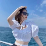 pretty girl dp for whatsapp
