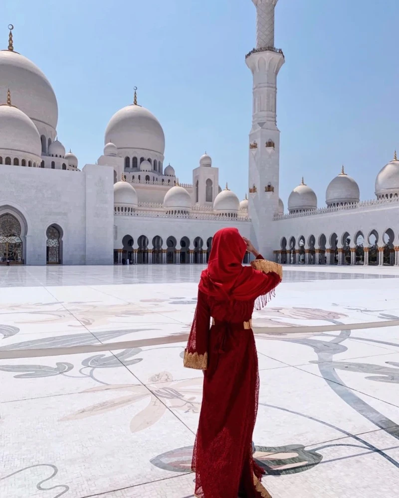 real girl profile pic elegant design