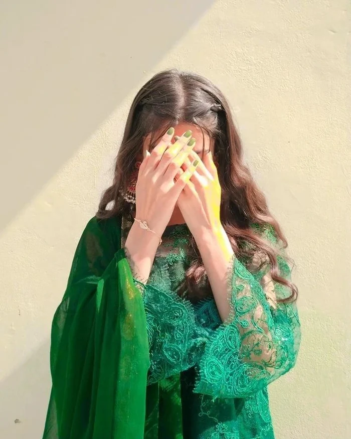 real hidden face dp girl