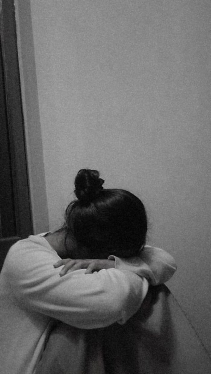 sad dp alone hot full hd