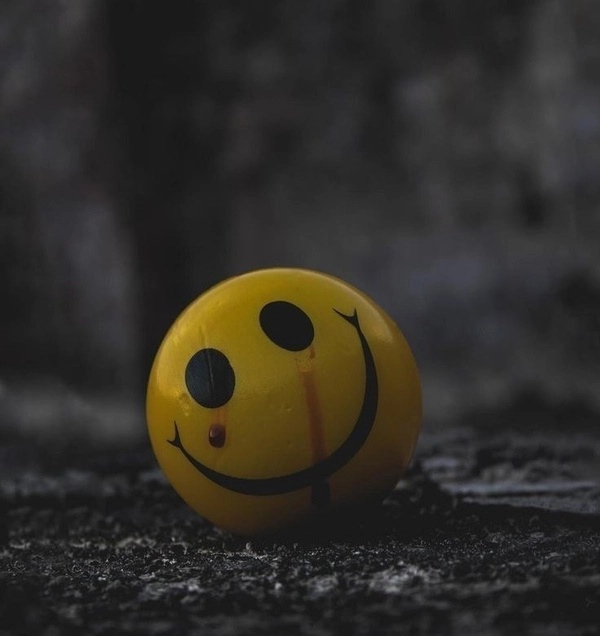 sad emoji dp with specs