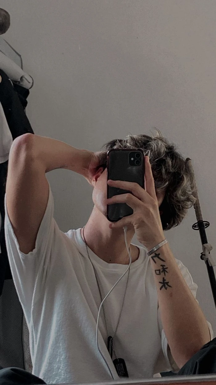 selfie breakup sad boy dp