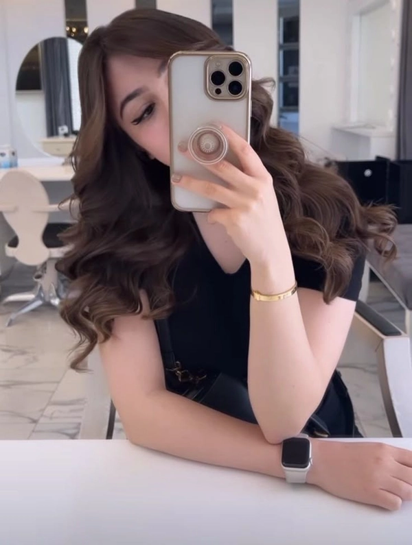 selfie dp images for girls