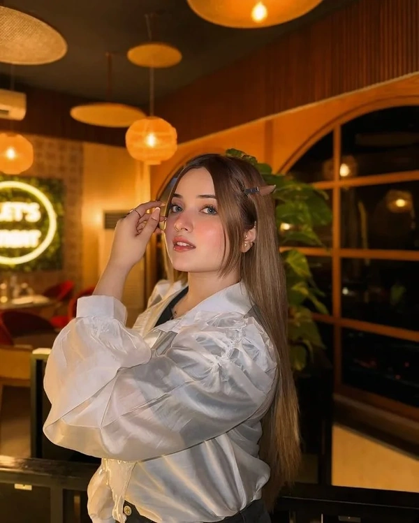 simple girl dp for instagram profile pic