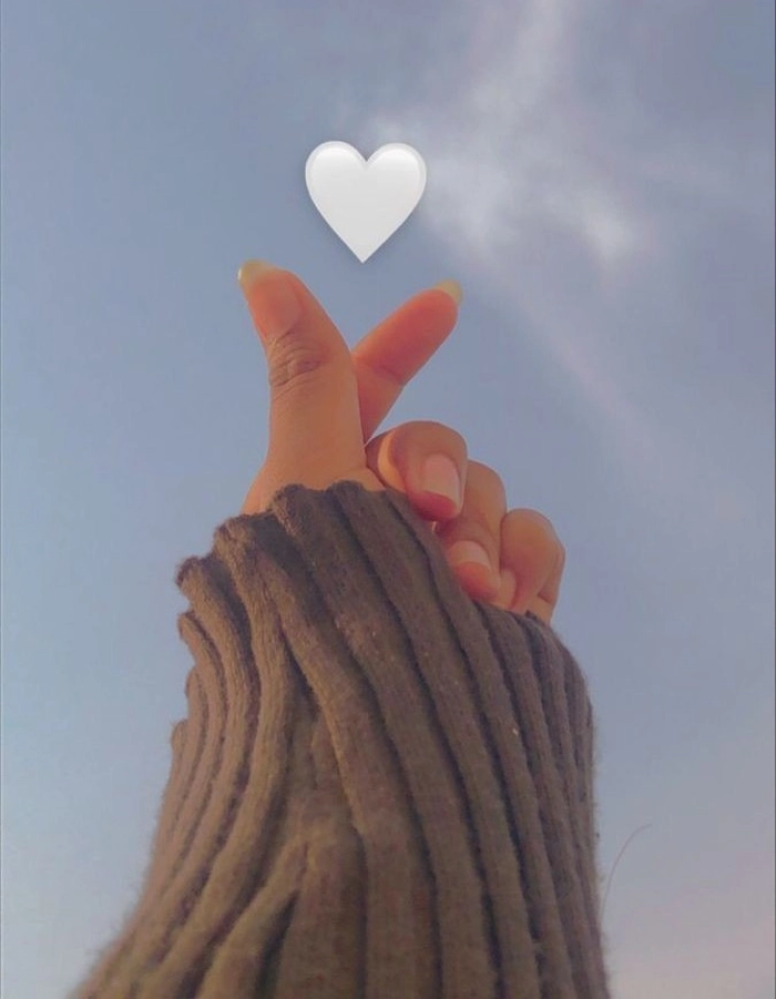 simple whatsapp dp aesthetic style
