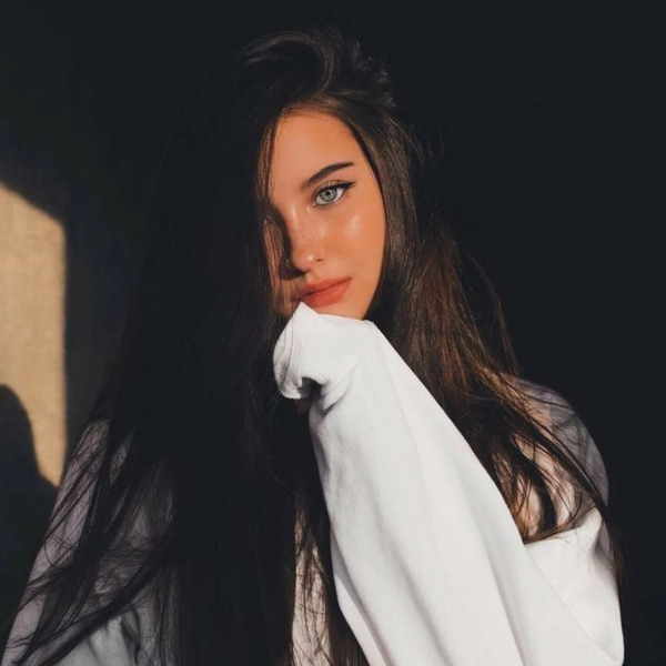 stylish cute girl pic (2)