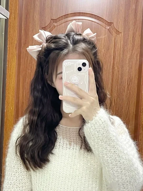 trendy cute whatsapp dp girl