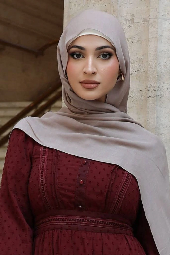 unique muslim girl dp