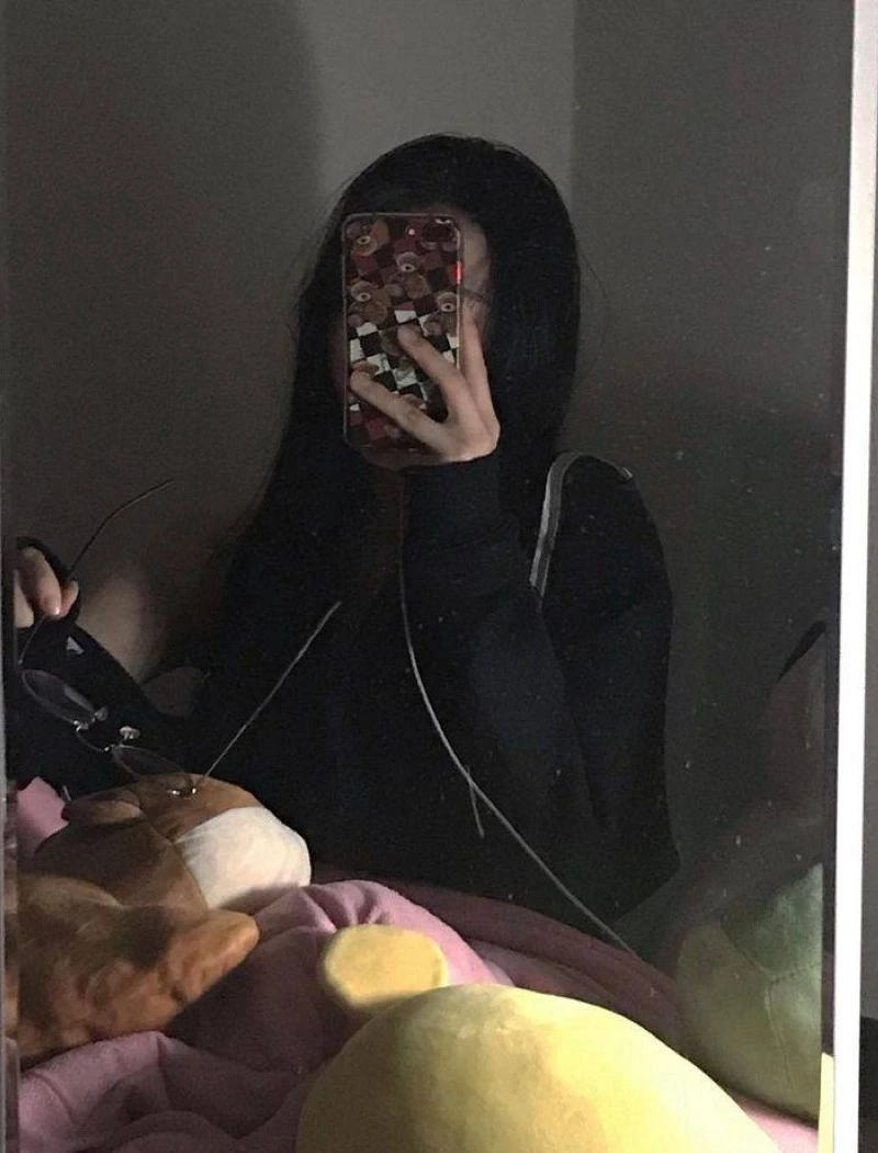 unique profile picture girls