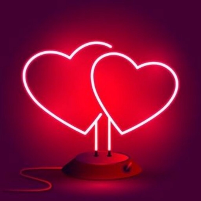 whatsapp dp for love 12