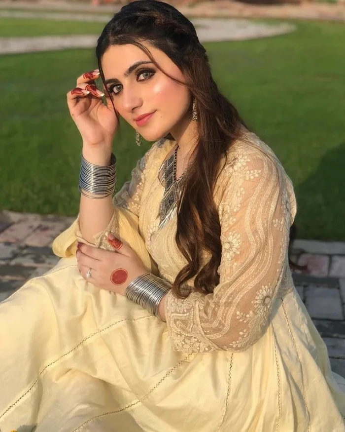 whatsapp dp photo stylish design