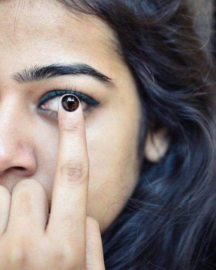 whatsapp dp pic with background blur