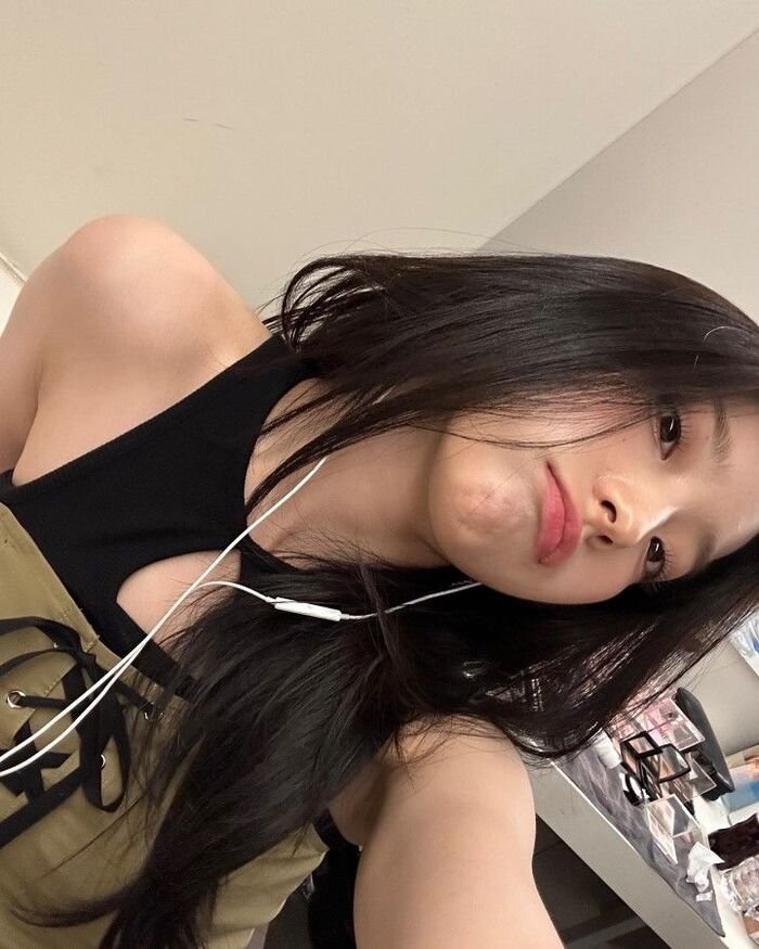 beautiful dp for whatsapp cool girl hot hd