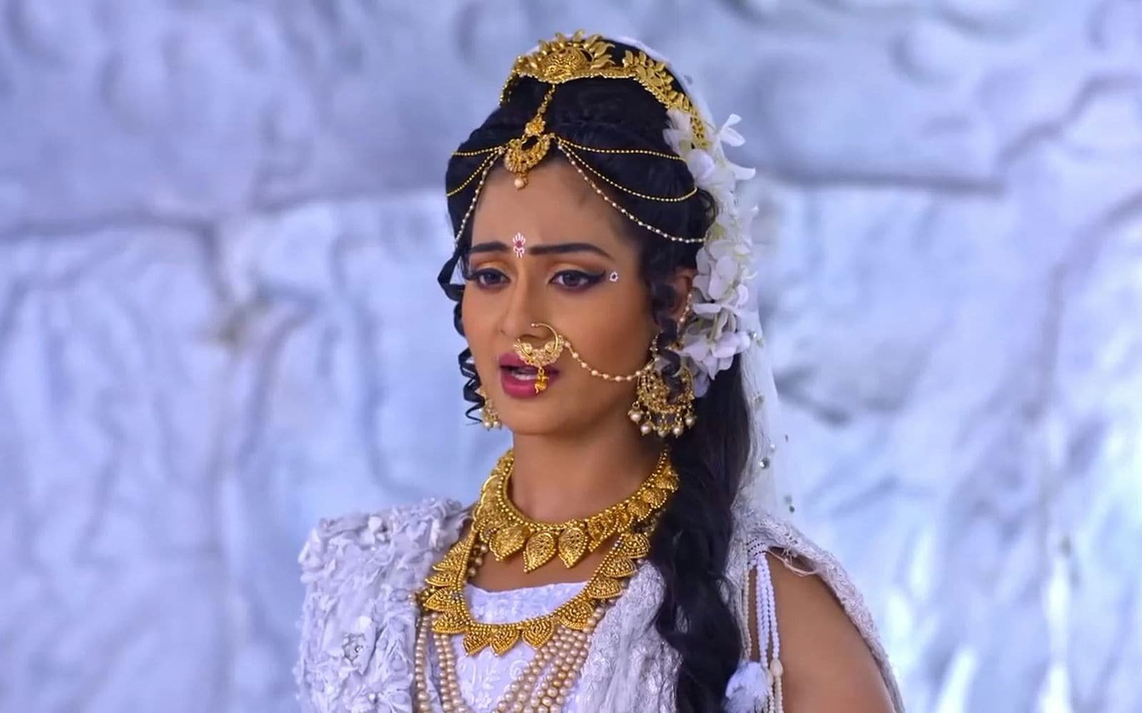 pretty girl whatsapp profile