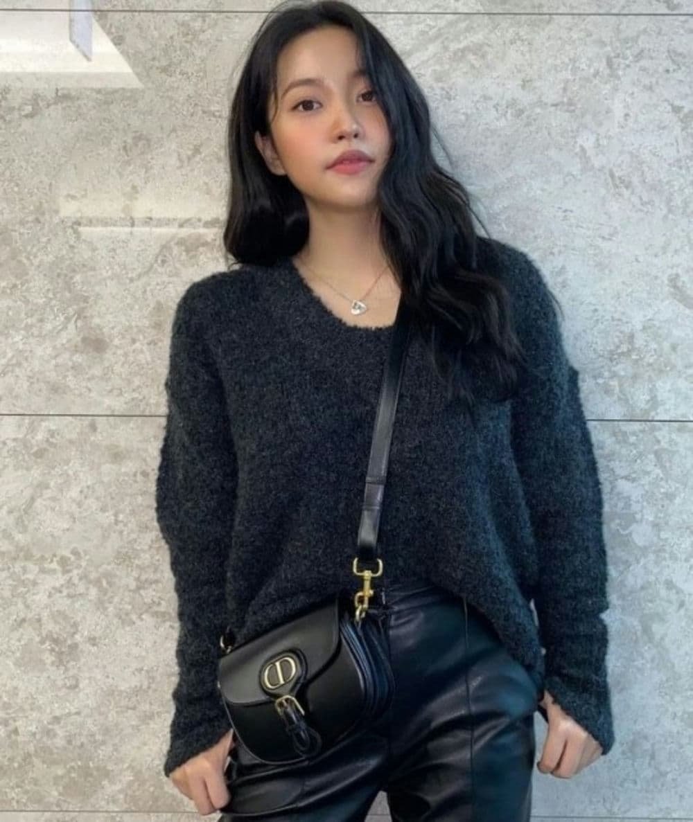 simple girl dp aesthetic