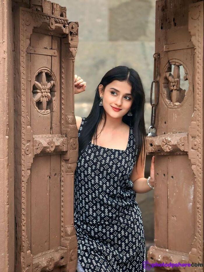 stylish girls dp nice 4k full