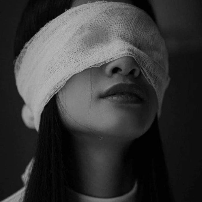 black dp for whatsapp sad vibe