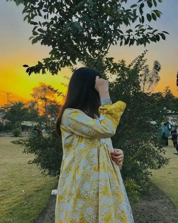 whatsapp dp images for girls with smile